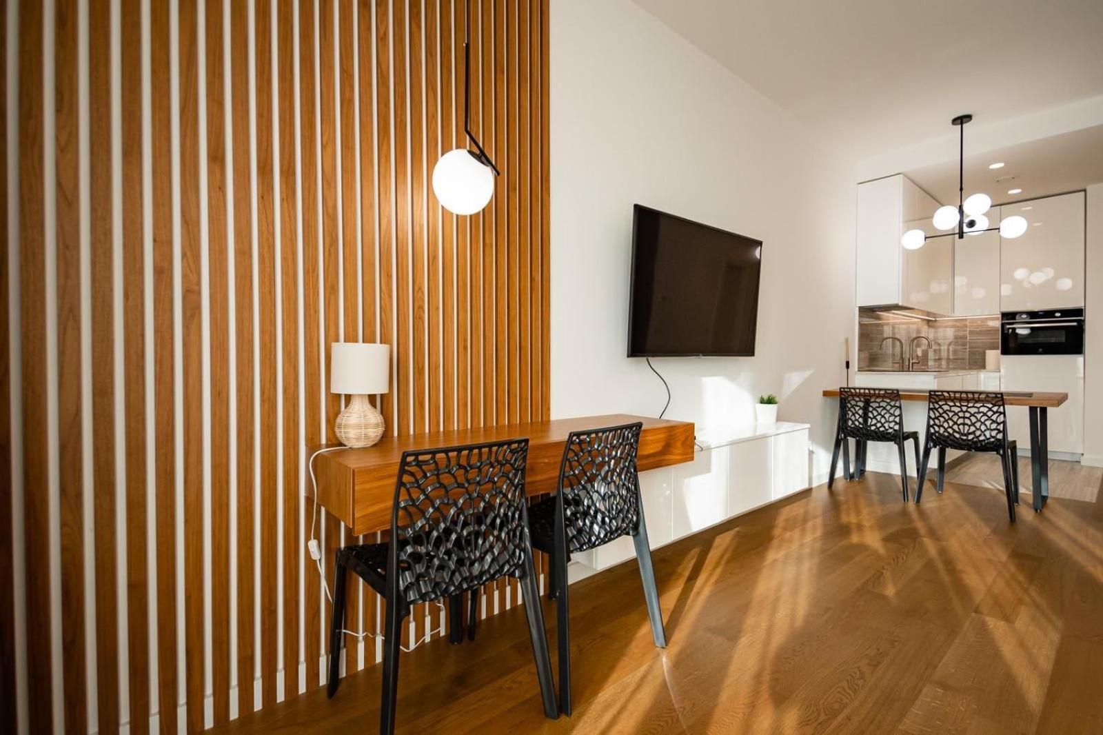 Apartment West 21 Tower
